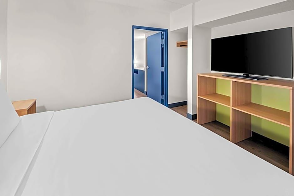 Spark by Hilton Woodbridge