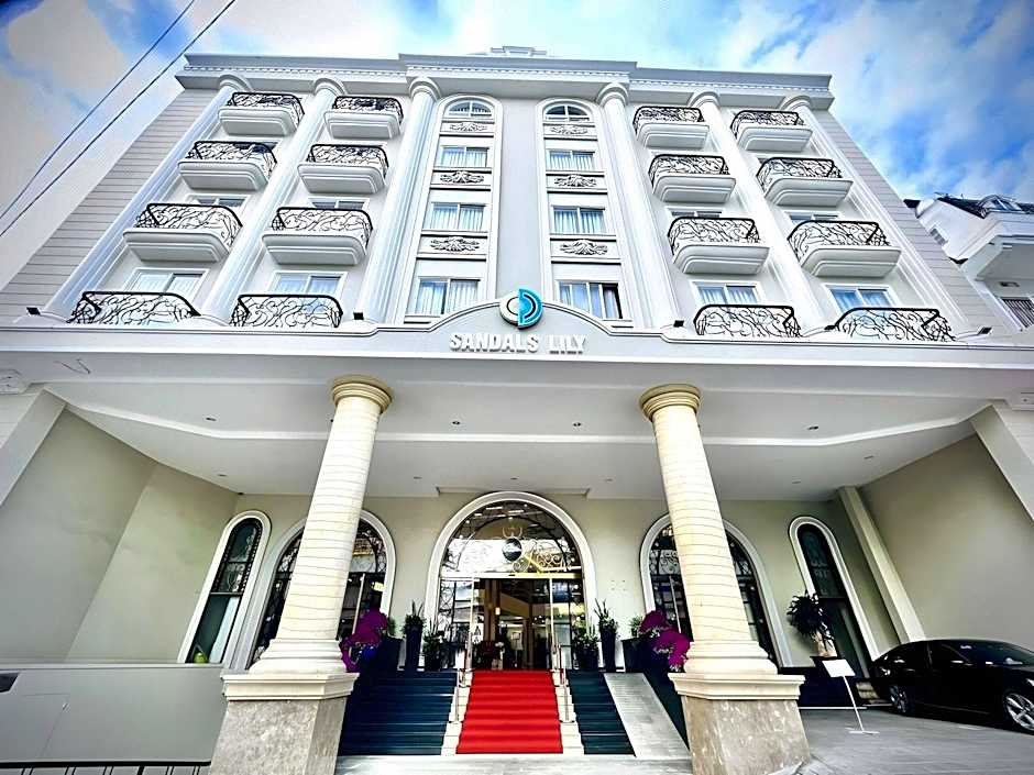 Sandals Lily Hotel