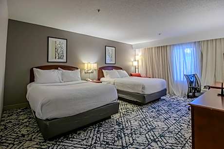 Queen Room with Two Queen Beds - Hearing Accessible