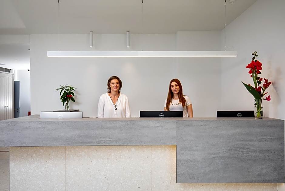 Bella Vista Beach Hotel