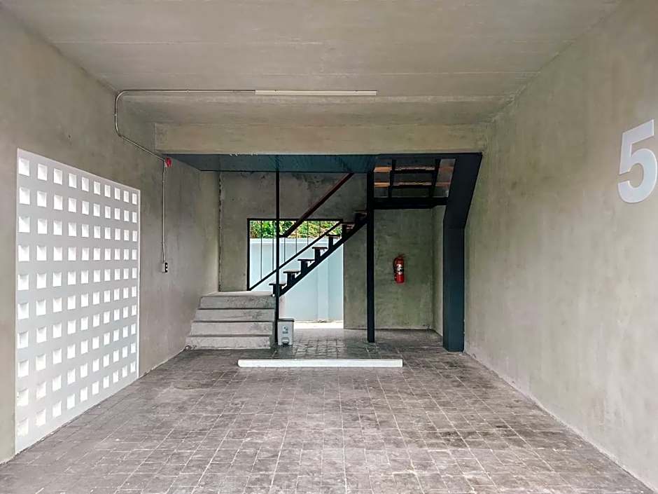 Cicada Hotel Kanchanaburi