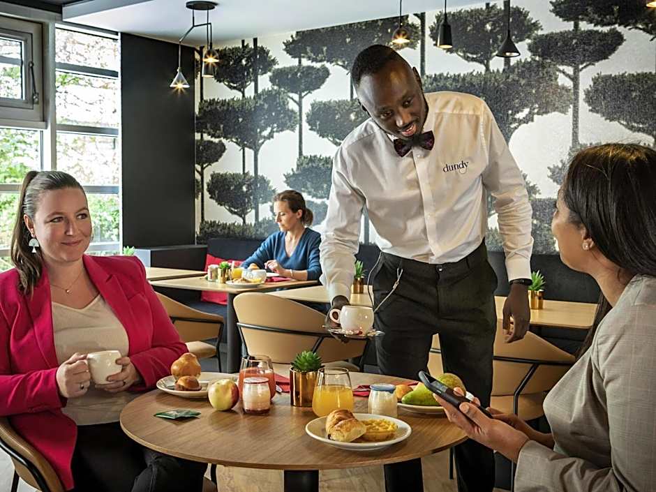 Novotel Suites Paris CDG Airport Villepinte