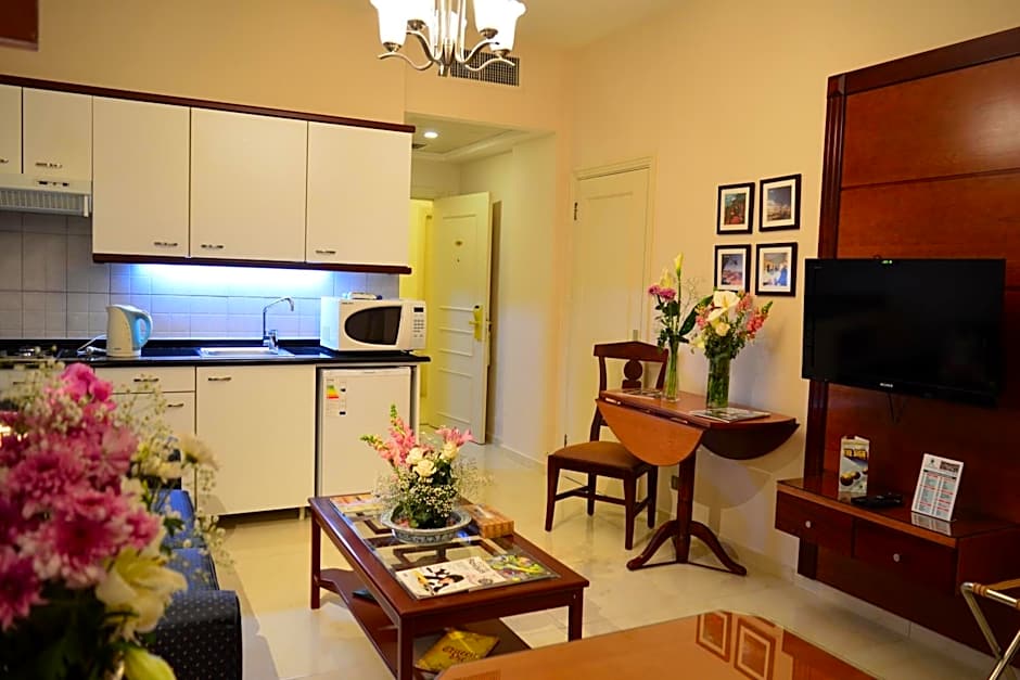 Comfort Hotel Suites