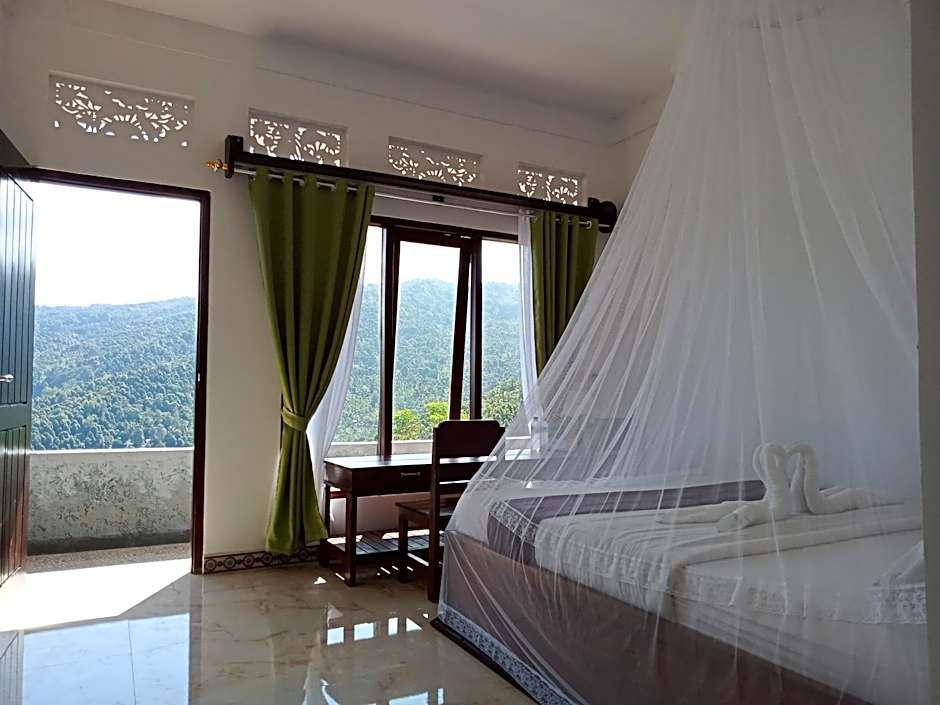 Aris Homestay and Warung Made