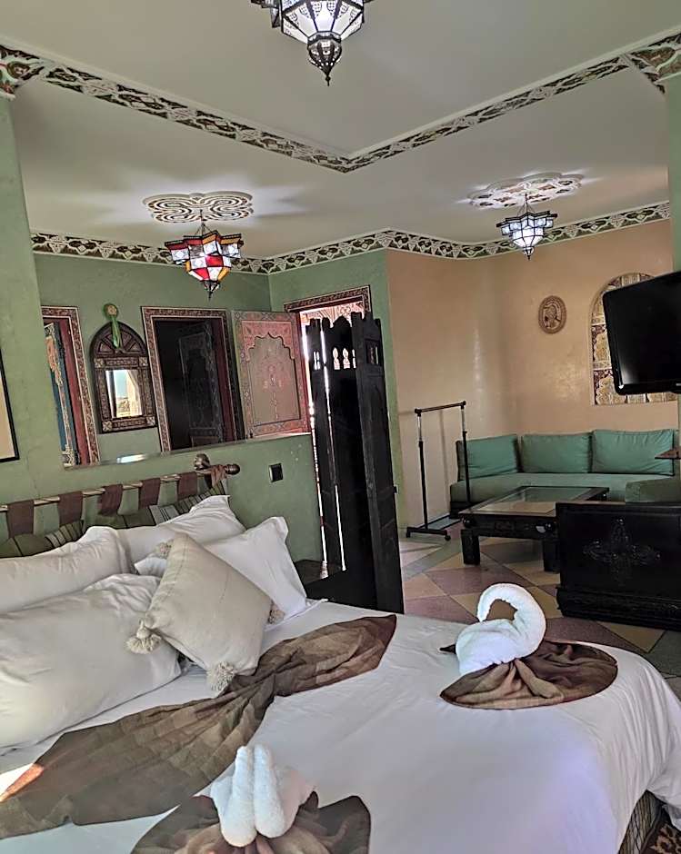 Equi Palace & SPA Near Aeroport