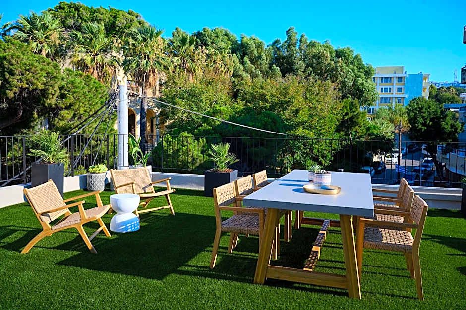 Monarco Executive Rooms