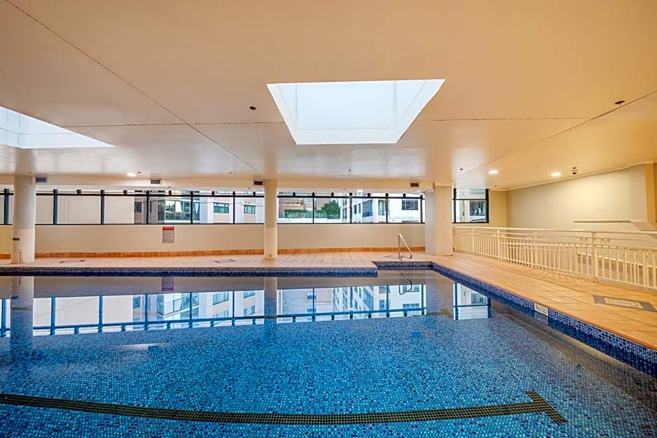 Oaks Sydney Castlereagh Suites