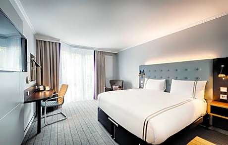 Premier Inn Stuttgart City Centre