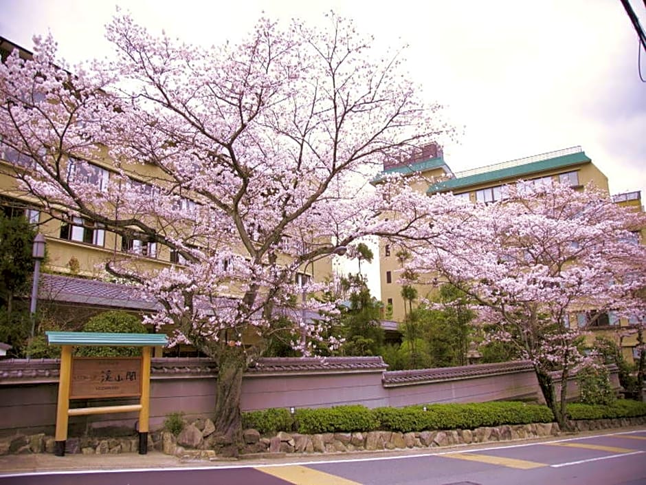 Yunohana Onsen Omotenashinoyado Keizankaku Hotel