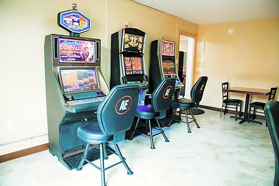 Country Garden & Suites-Benton