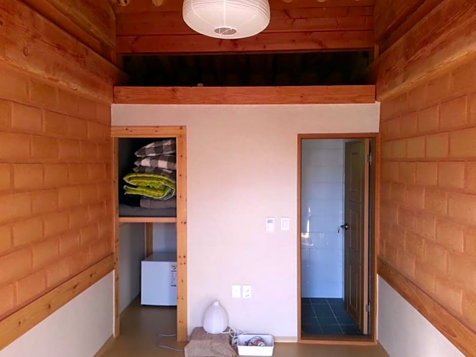 Happy Village Syeobul Hanok Pension