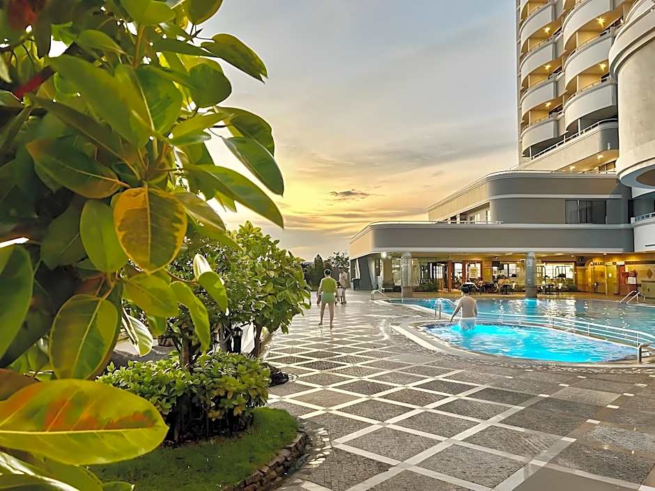 Planet Holiday Hotel & Residence