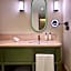 Duo Hotel Lisbon, Curio Collection by Hilton
