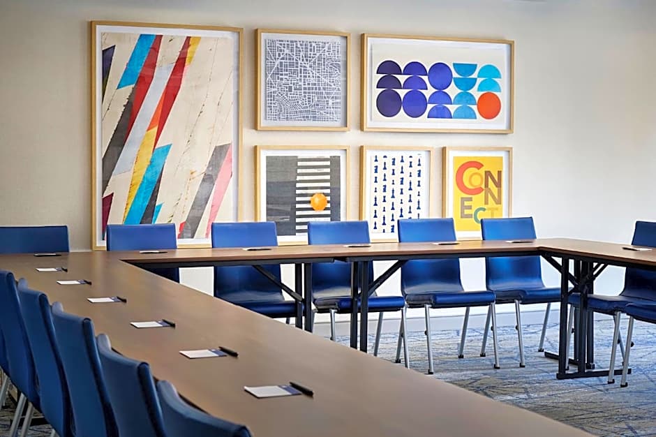 Holiday Inn Express & Suites Kitchener Southeast By IHG