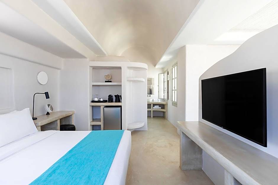 Danae Suites Santorini