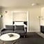 Hollywood Hills Hotel
