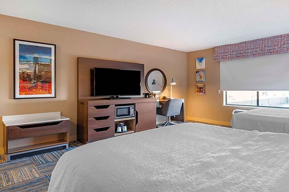 Hampton Inn By Hilton Greenfield, In