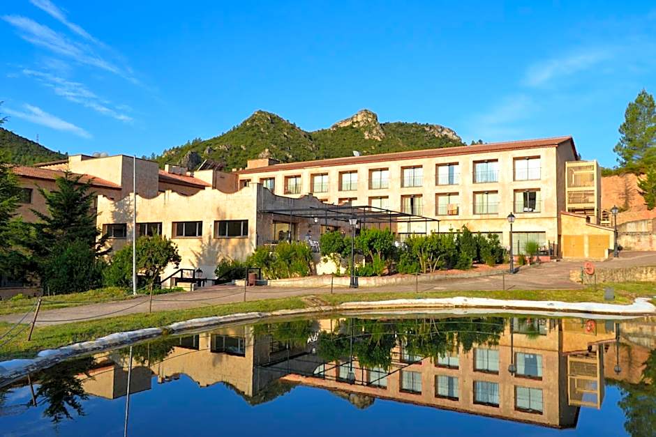 La Figuerola Hotel & Restaurant