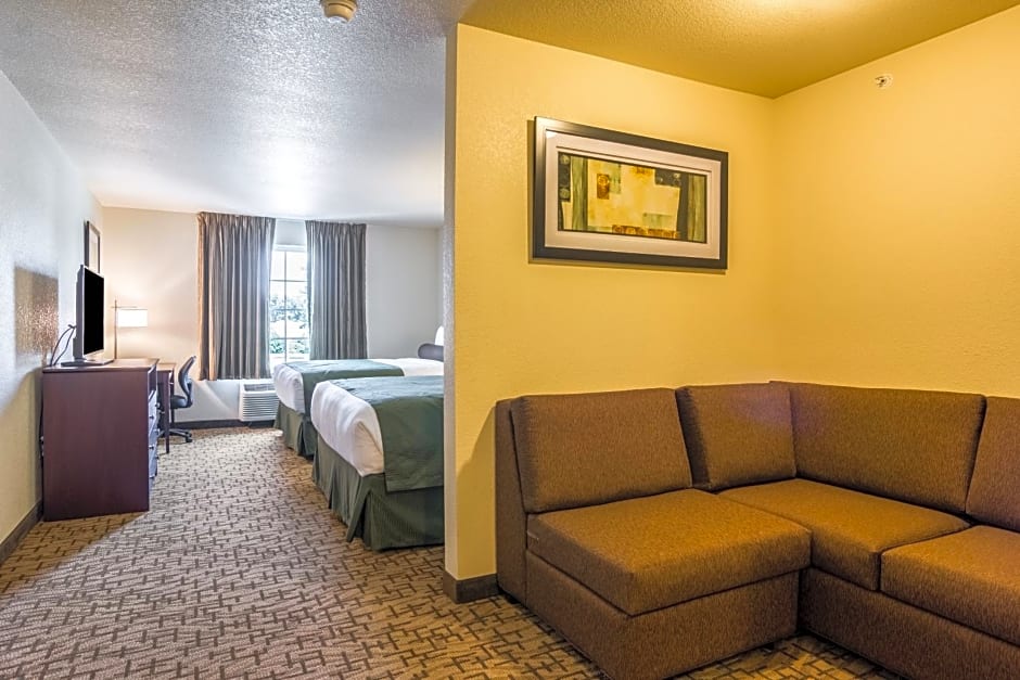 Cobblestone Hotel & Suites - Torrington
