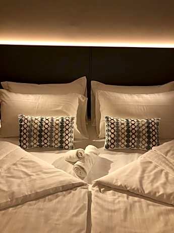 Apartment with Garden View