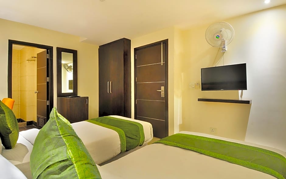 Hotel Aura @ Airport