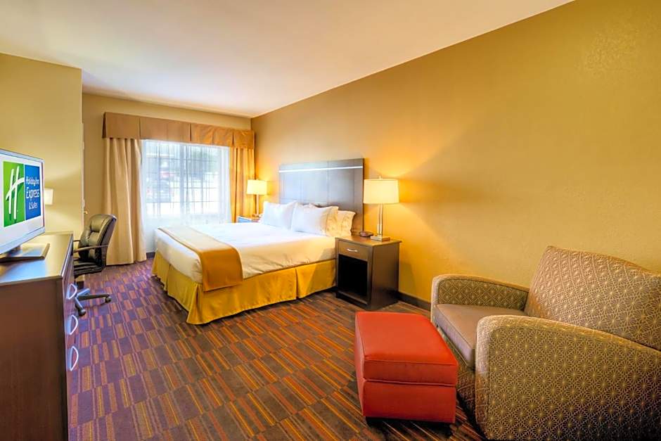 Holiday Inn Express and Suites Granbury By IHG