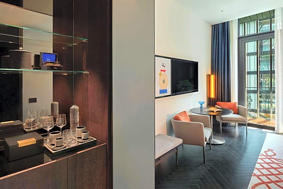 Dorothea Hotel, Budapest, Autograph Collection
