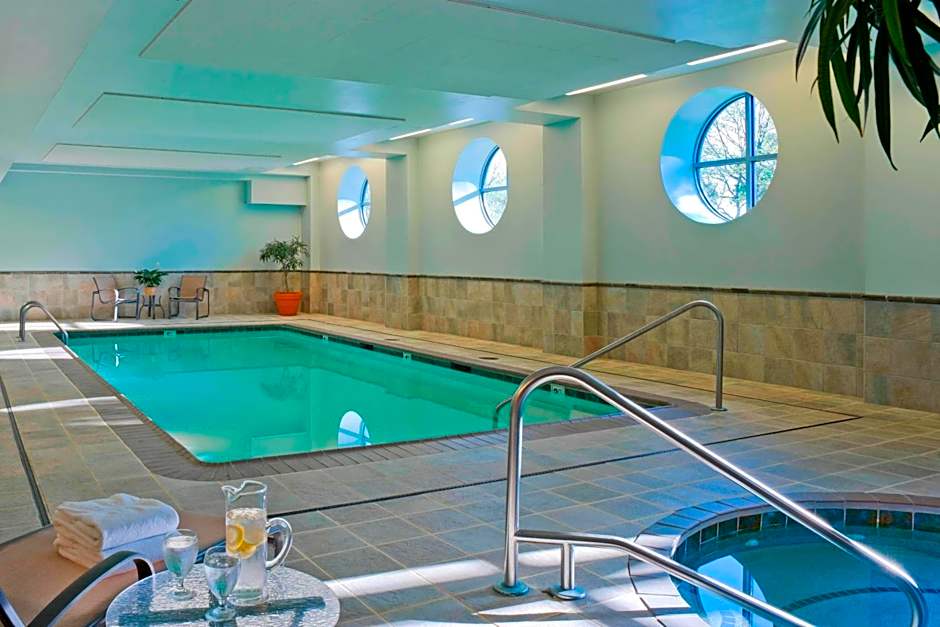 Courtyard by Marriott Burlington Harbor