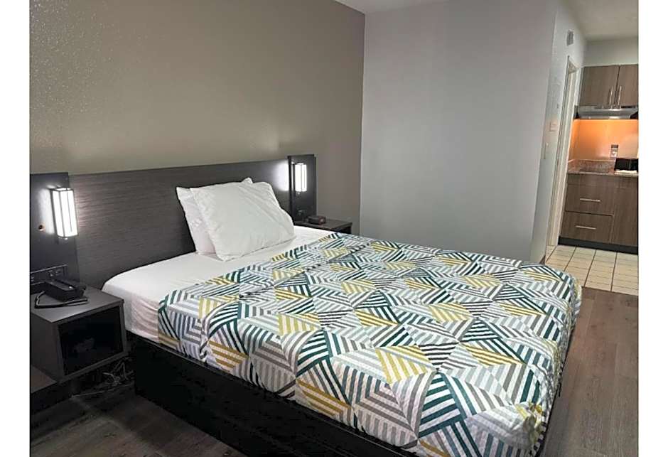 Studio 6 Extended Stay - West Palm Beach, FL