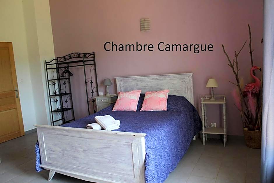 La Sarriette - Chambres d'hôtes et gîte d'étape à Eygalières