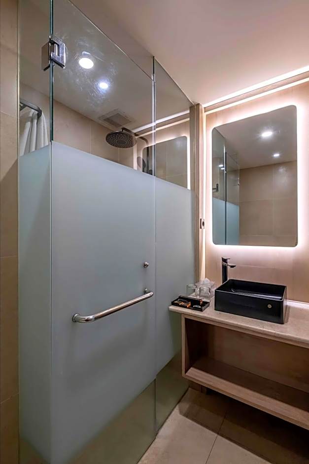 Grand Edge Hotel Semarang