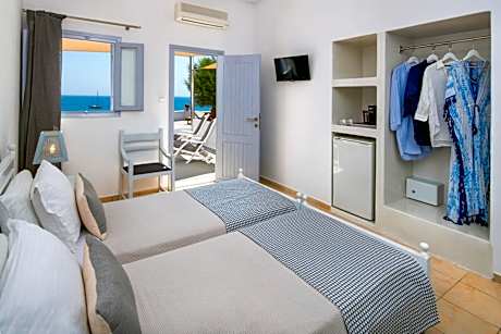 Standard Double or Twin Room with Sea View