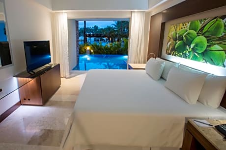 Altitude Club Swim Out Junior Suite with Double Bed