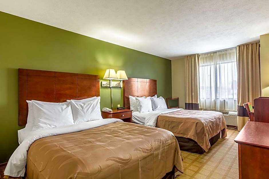 Photo 1 of 4 of 2 Double Beds