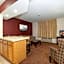 Red Roof Inn & Suites Hazleton