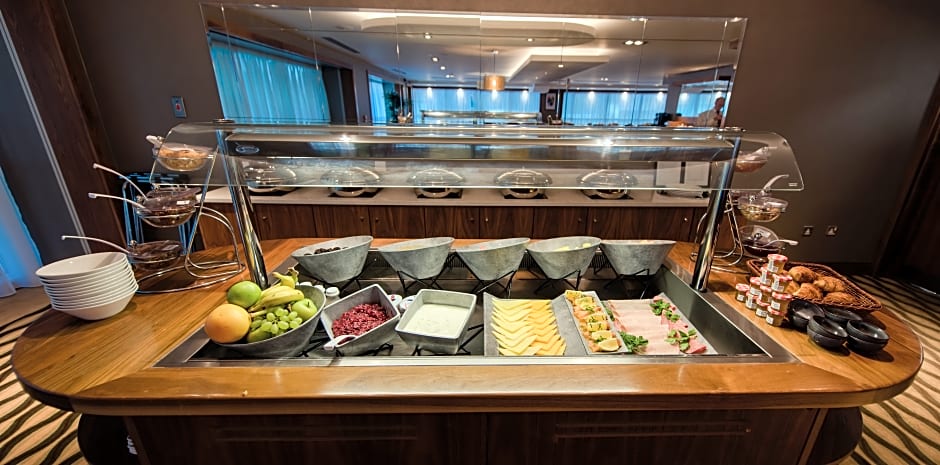 Tallaght Cross Hotel