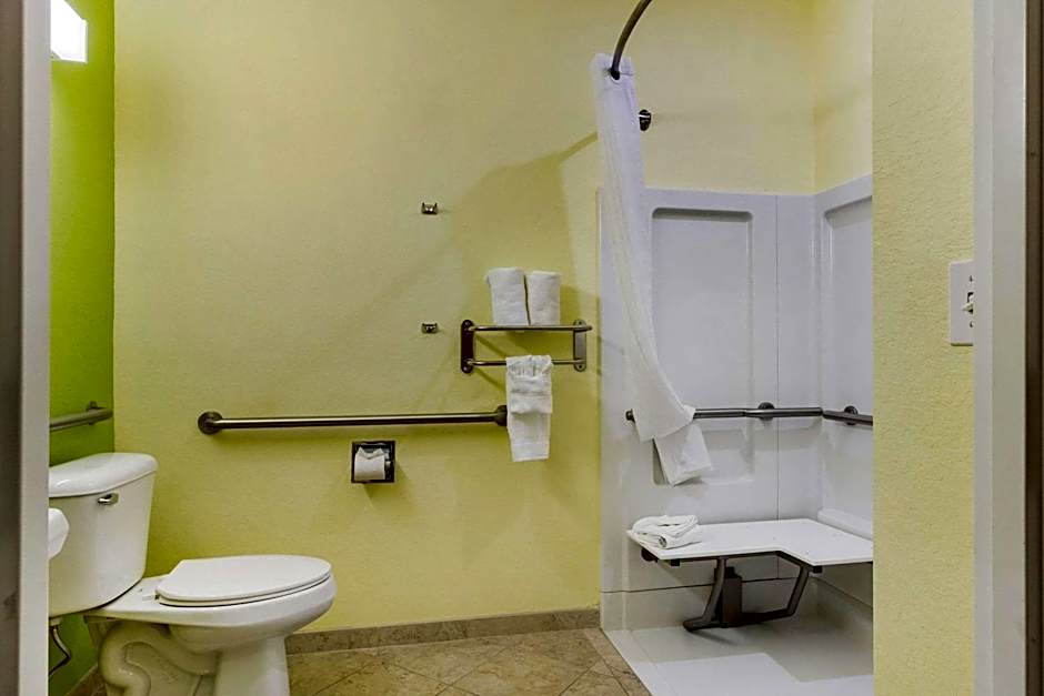 Quality Inn & Suites Lehigh Acres Fort Myers