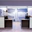 La Quinta Inn & Suites by Wyndham Lincoln