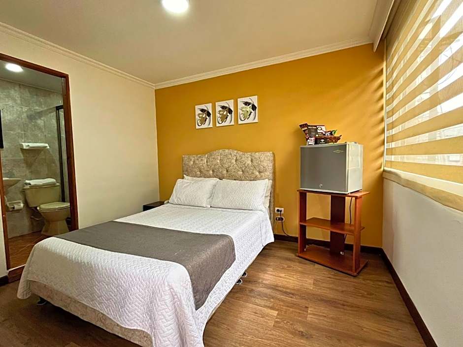 Ayenda 1032 Titas House