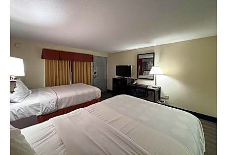 2 Full Beds | Smoking