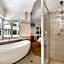 Mirra Chana Beachfront Apartments Mooloolaba