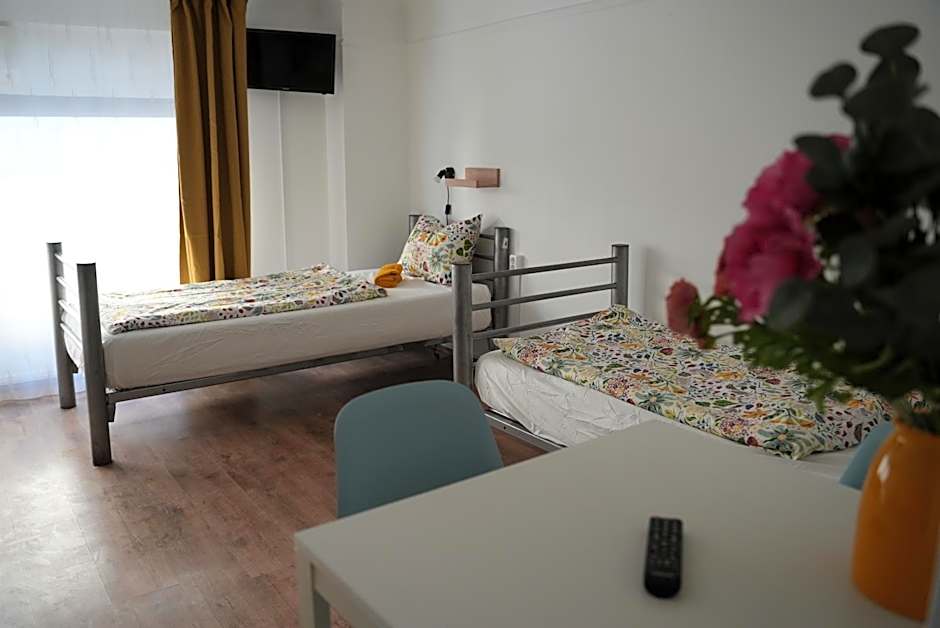 Center Hostel and Guest House