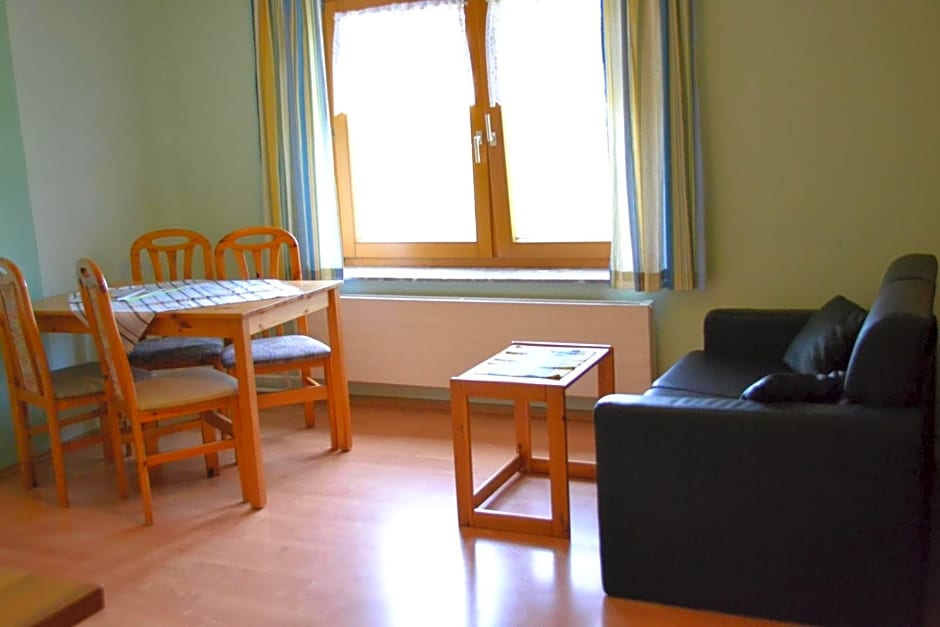 Kindererlebnis- und Biobauernhof Hipp-Bruckner