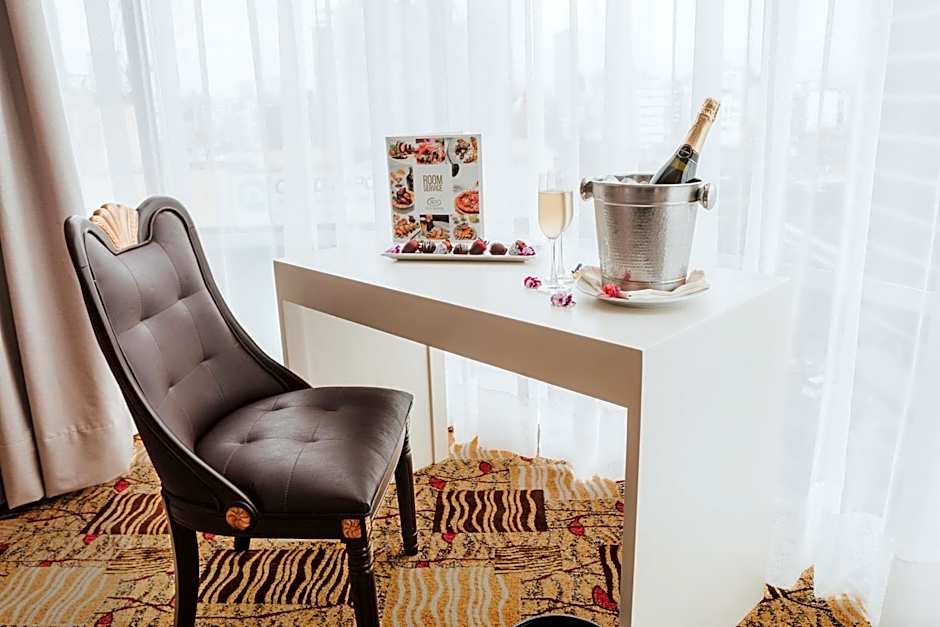 Nobility Grand Hotel