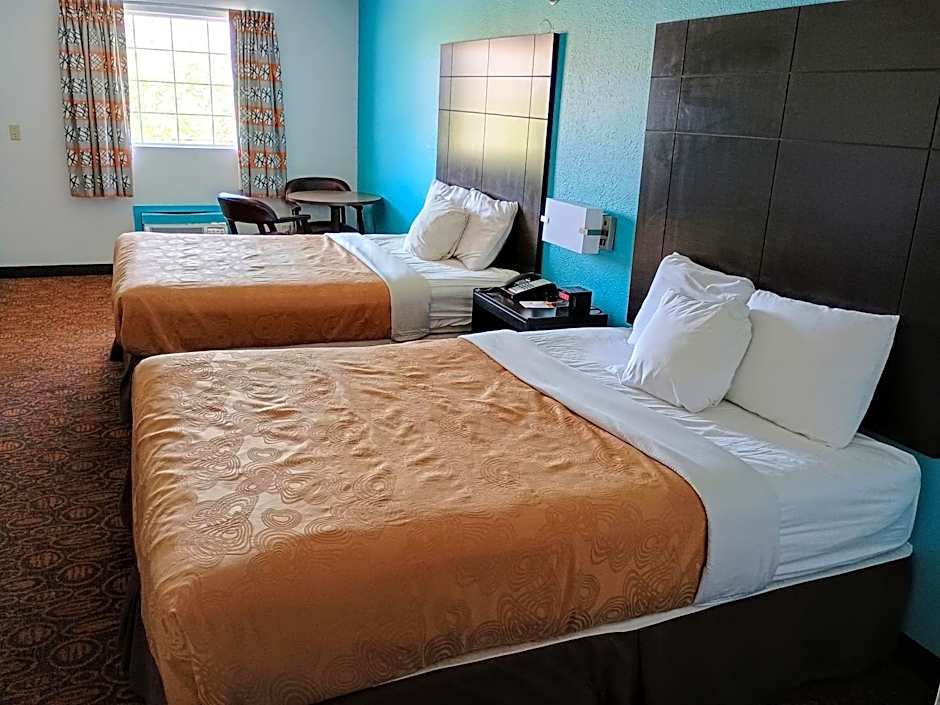 Howard Johnson by Wyndham Branson Theatre District