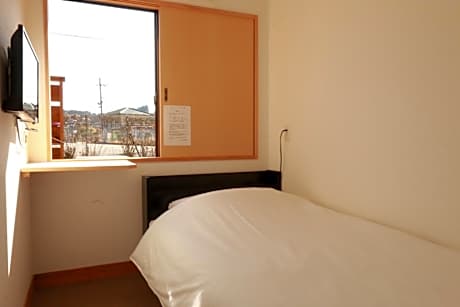 Single Room - Female Only