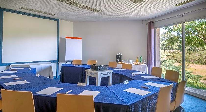 Hotel Causse Comtal Rodez, The Originals Relais