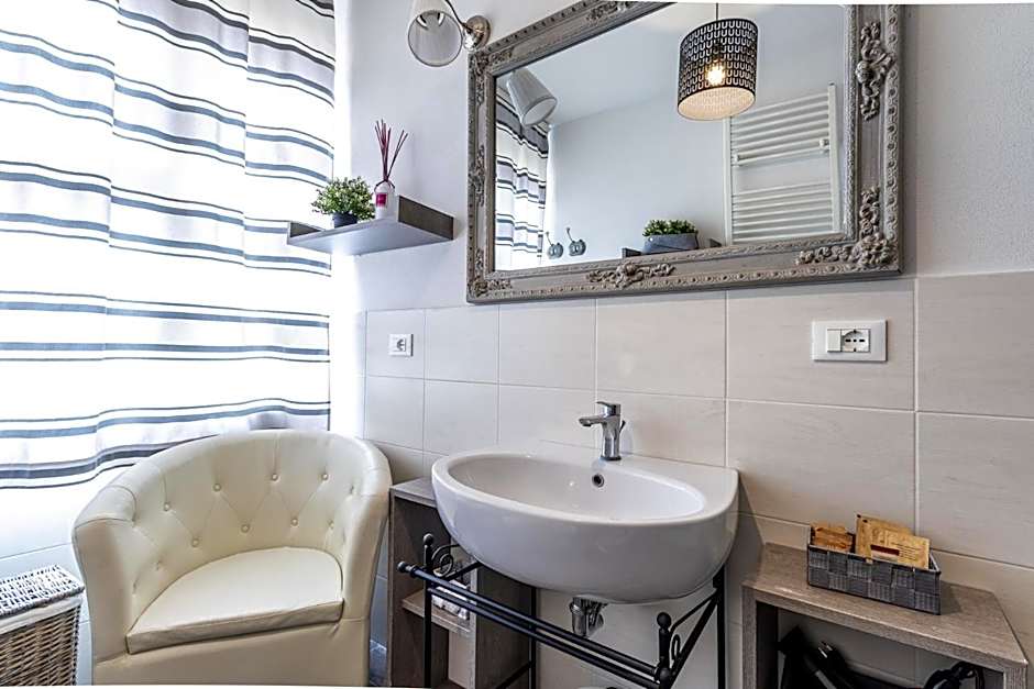 Room & Breakfast Canalino 21