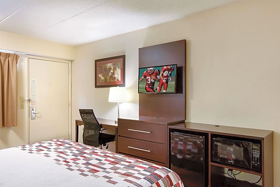 Red Roof Inn Grand Rapids Airport