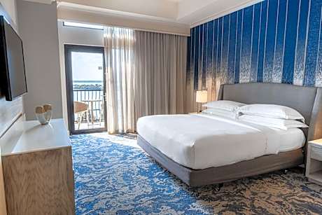 King Suite with Balcony and Harbor View